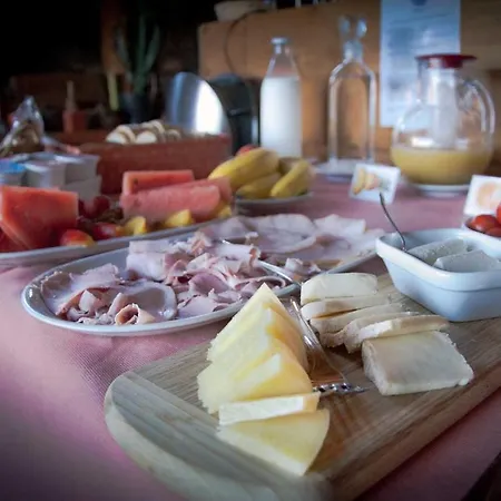Aquarelle Bed & Breakfast